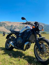 Xsr 700