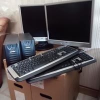 Computer desktop Intel i3 più monitor