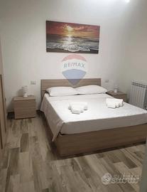 Appartamento uso transitorio con giardinetto