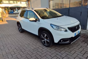 Peugeot 2008 BlueHDi 100 Allure