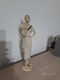 statua serie Valentino by Miriam 