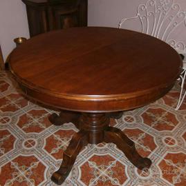 Tavolo rotondo / ovale in legno, allungabile