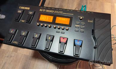 Pedaliera BOSS GT-100 Multieffetto Chitarra