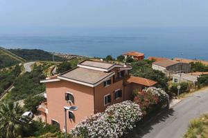 Appartamento con vista Bonifati (CS)