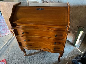 Scrittoio con ribalta