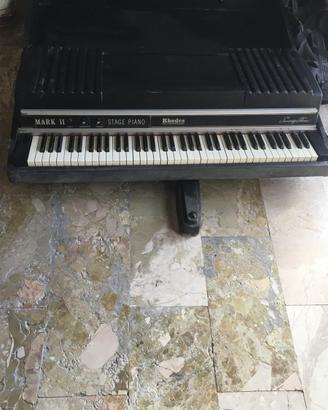 Piano forte rhodes mark 2