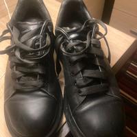 Alexander McQueen sneaker