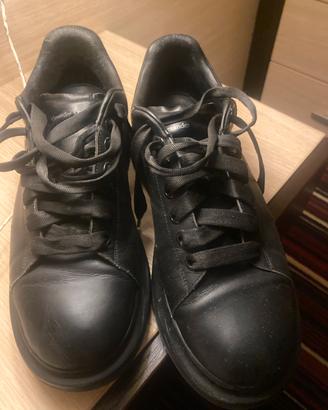 Alexander McQueen sneaker