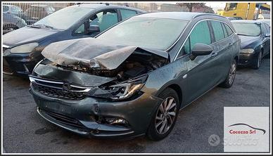 OPEL Astra K SW per ricambi