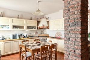 4 LOCALI A RONCO ALL'ADIGE