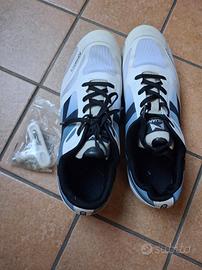 scarpe atletica chiodate
