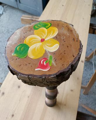 sgabello artigianale