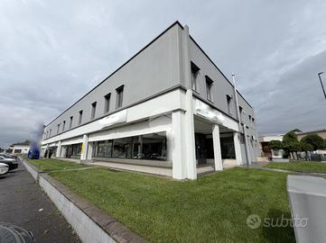 NEGOZIO A CAPRIANO DEL COLLE