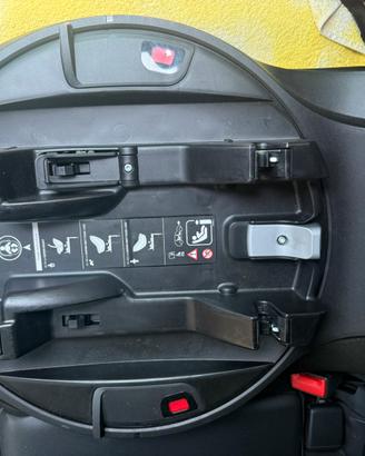 Inglesina Base Auto Darwin 360° i Size