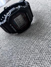 CASIO G-SHOCK DW-5000R-1AER
