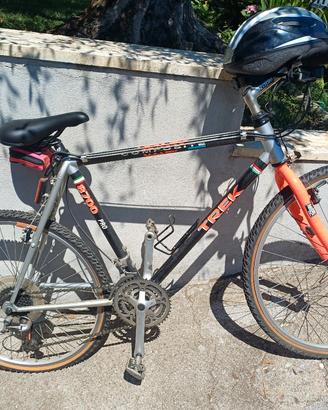 Trek 8700 pro (fibra di carbonio )