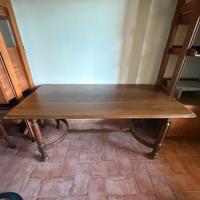 Set di Tavolo + grande libreria a parete