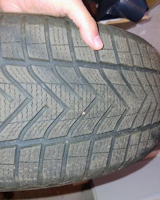 N°4 Gomme 205/50 - 17 invernali dot 3125