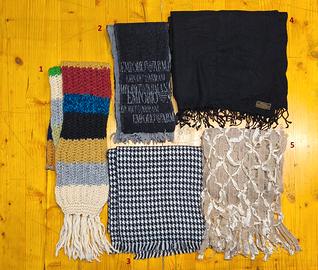 Set sciarpe lunghe con frange