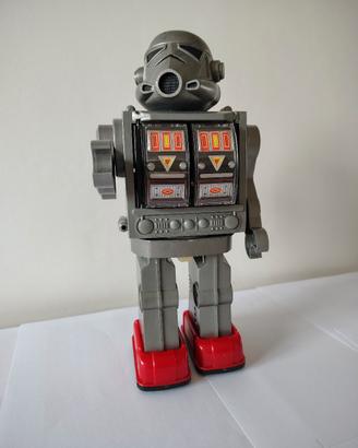 Super Astronaut con scatola