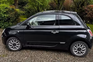 Fiat 500 Lounge con tettuccio panoramico