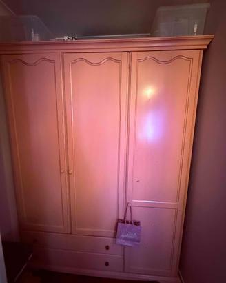 Armadio per ragazze rosa + comodino