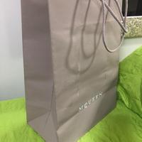 Shopper Alexander McQueen