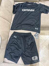 tuta estiva firmata Chrome Hearts