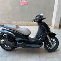 Piaggio Beverly 125cc tourer