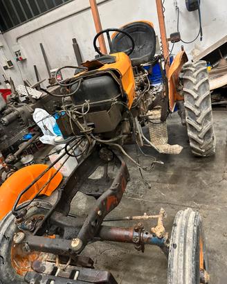 Pezzi di ricambio fiat 300 trattore