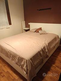 Letto matrimoniale con vano Malm