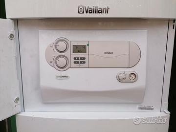 Caldaia Vaillant auroCOMPACT + pannello solare