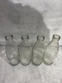 Bottiglie da latte d’epoca