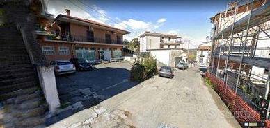 Immobile di 300 m² con 5 locali a Anguillara Sabaz
