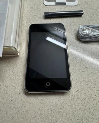 Apple Ipod Touch 2nd gen 32GB - Very Good!