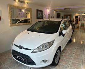 Ford Fiesta 1.4 5 porte Bz.- GPL /