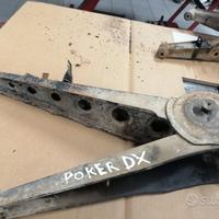 Trapezio post ape poker