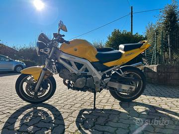 Suzuki SV 650 Gialla