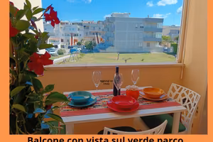 bilocale sul mare con vista e box auto 