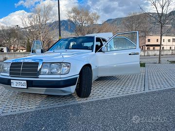 Mercedes 200