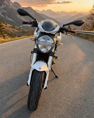 Ducati Monster 696 Bianca Perla - 67.266km