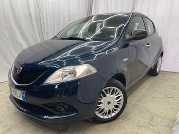 Lancia Ypsilon 1.2 69 CV 5 porte Silver