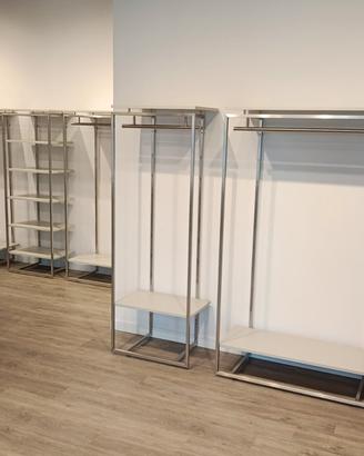 Arredamento Negozio Abbigliamento per 200/300 mq