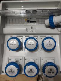 Quadro elettrico a 6 prese 2P + T 16A  220V 