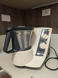 Bimby TM21 Vorwerk + Tutti gli Accessori e Ricetta