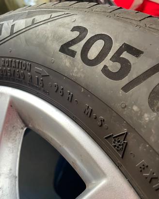 4 gomme con cerchi Wolsvagen