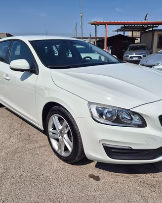 VOLVO V60 D2 Business