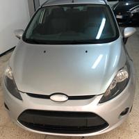 Ford Fiesta 1.2 82 CV 5P Titanium 