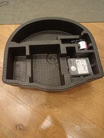 NUOVO Originale Yaris Cross. Kit foratura e vano 