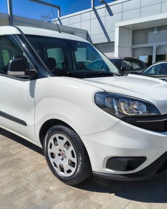 FIAT Doblò 1.6 MJT 105 PL Combi Maxi N1 Loun. TAGL